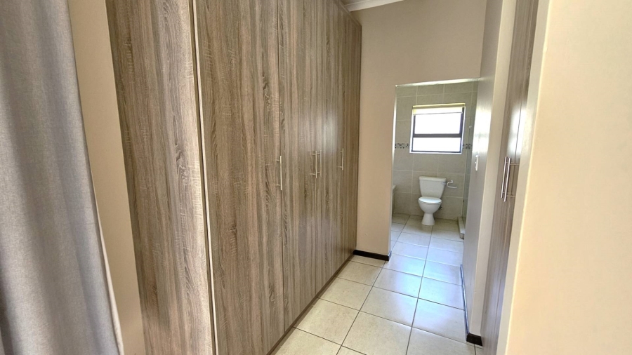 To Let 3 Bedroom Property for Rent in Melodie North West